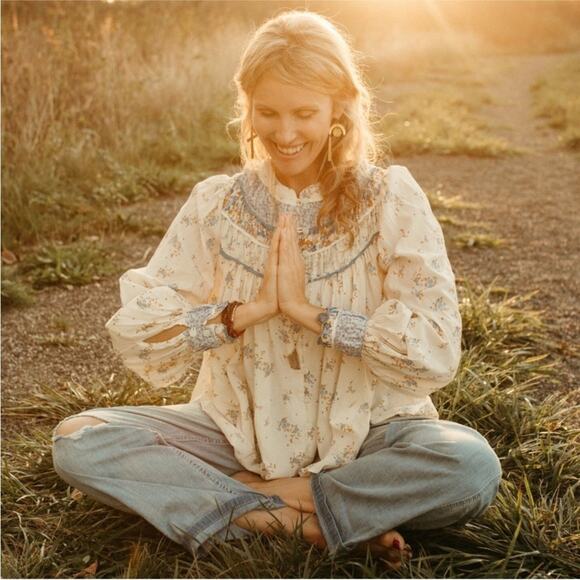 Free People Paloma Prairie Peasant Blue Floral Blouse in Tea Combo XS - Picture 1 of 12